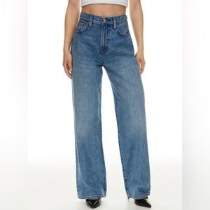 Denim Forum- Aritiza. The Farrah High Rise Wide Leg jeans. Women’s size 32.
